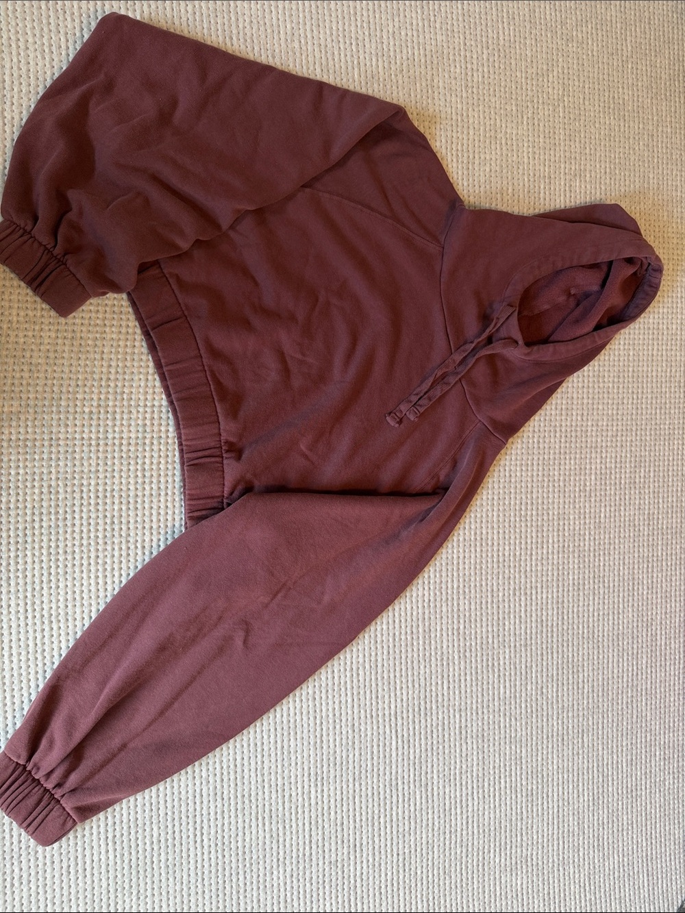 Aéropostale Cropped Hoodie in Burgundy